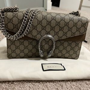 SMALL GUCCI DIONYSUS HANDBAG IN AMAZING CONDITION!